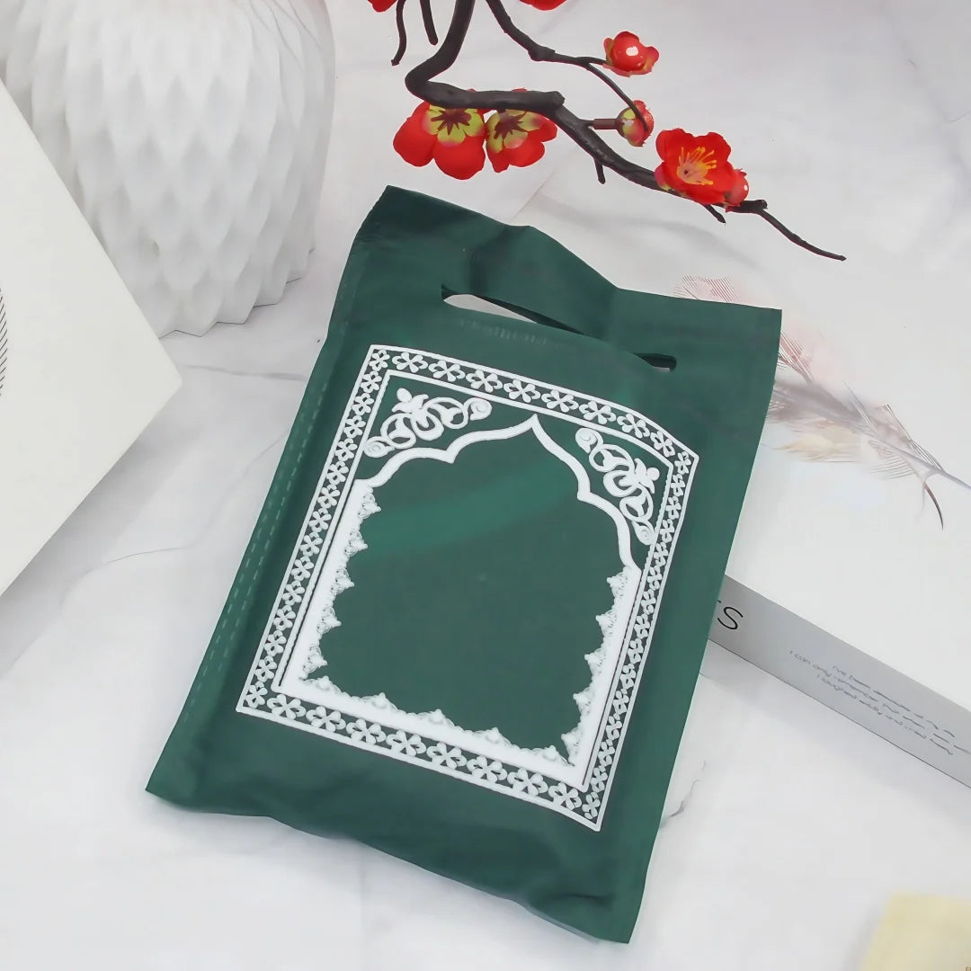 Muslim Portable Prayer Rug Travel  Rainproof Fabric  Prayer Rug Islam Worship Prayer Mat Pocket Pilgrimage Rug